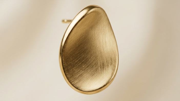 Brushed Gold Pebble Studs Detail view