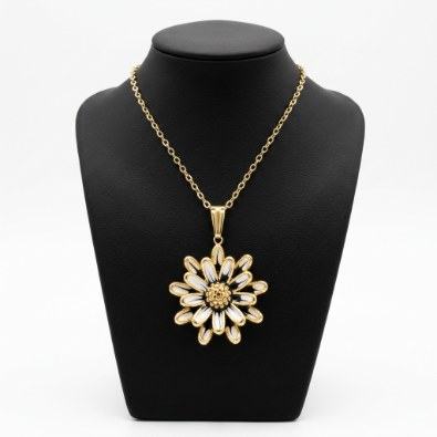 Enamel Daisy Flower Pendant Necklace